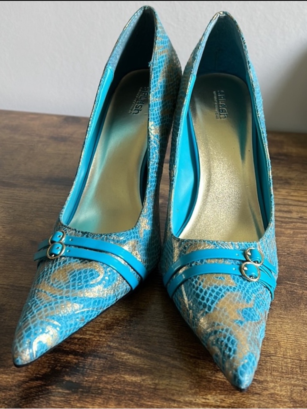 Vintage Splash Blue and Gold Heels